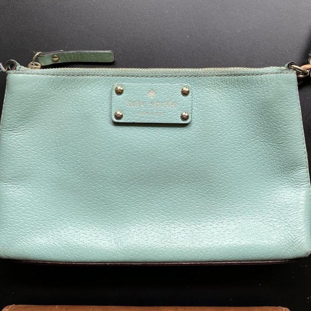KATE SPADE Robins Egg Blue Pebbled Leather Wristlet Pouch Clutch Wallet - Picture 1 of 8